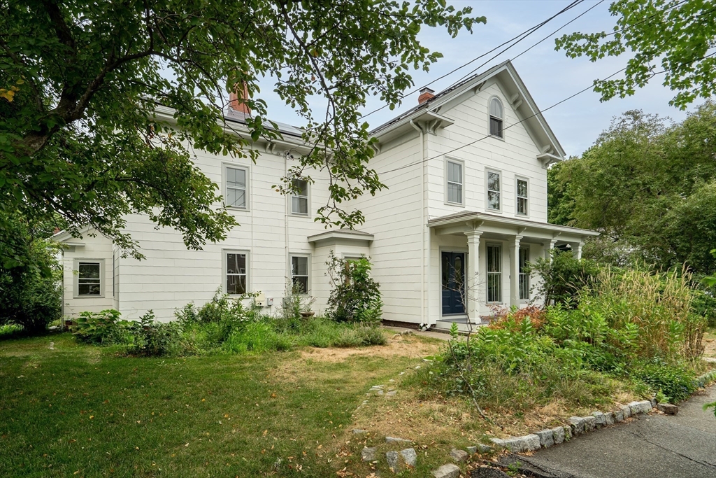 39 Green St Property Photo 29