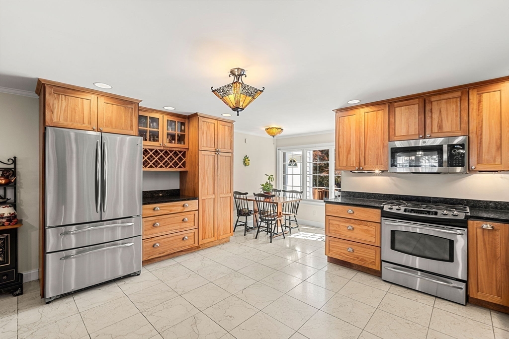 11 Woodbury Ct Property Photo 10