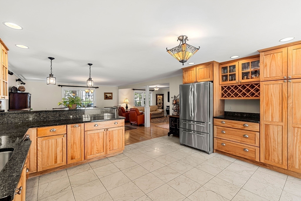 11 Woodbury Ct Property Photo 13