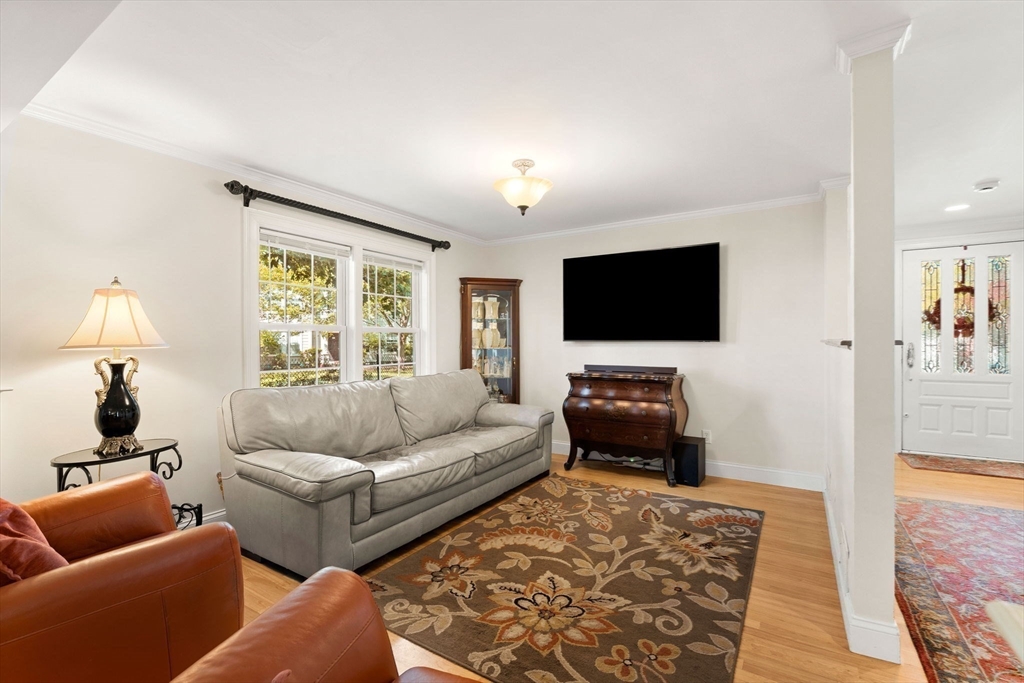 11 Woodbury Ct Property Photo 18