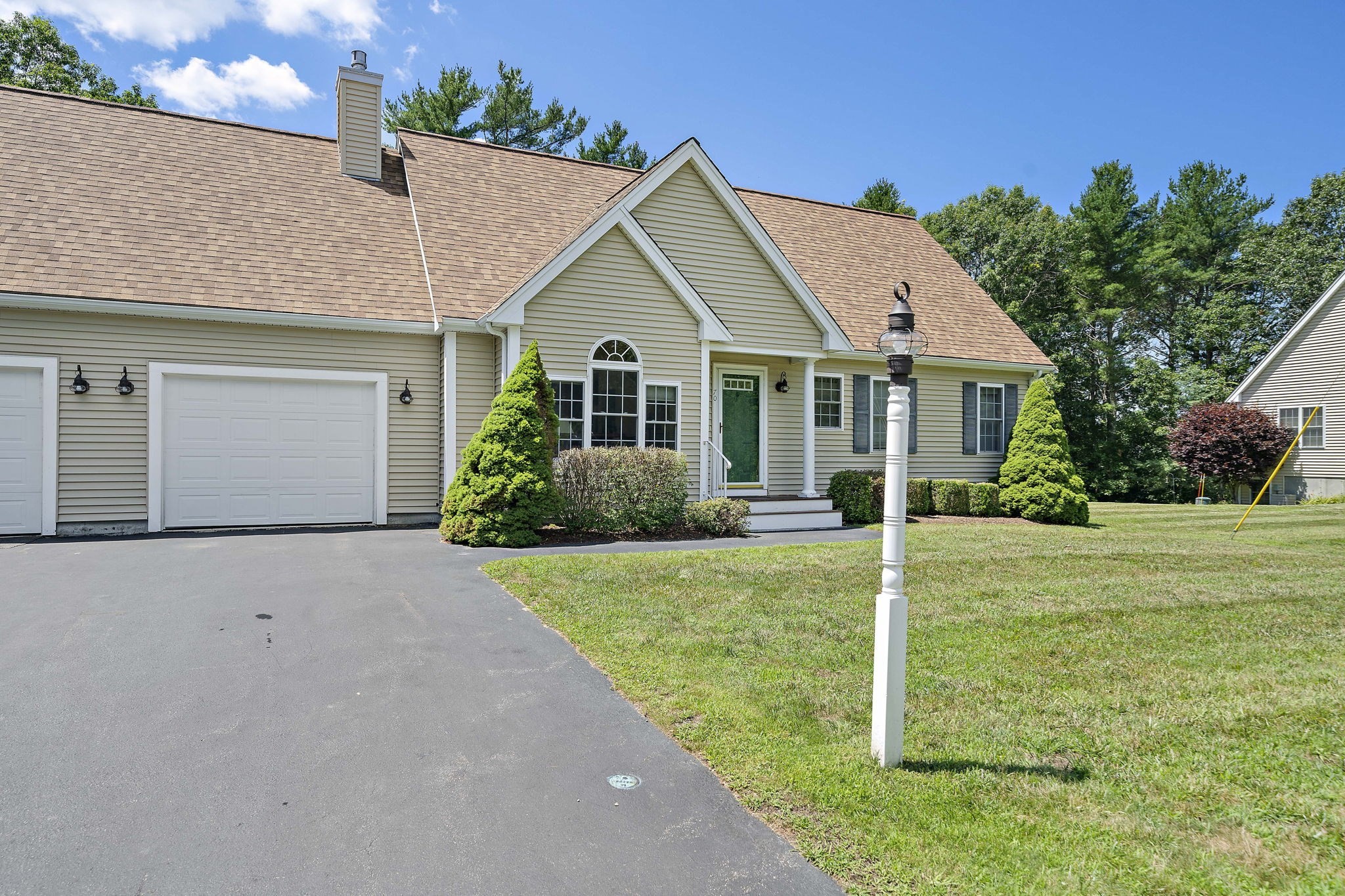 70 Papermill Rd # 70 Property Photo 2