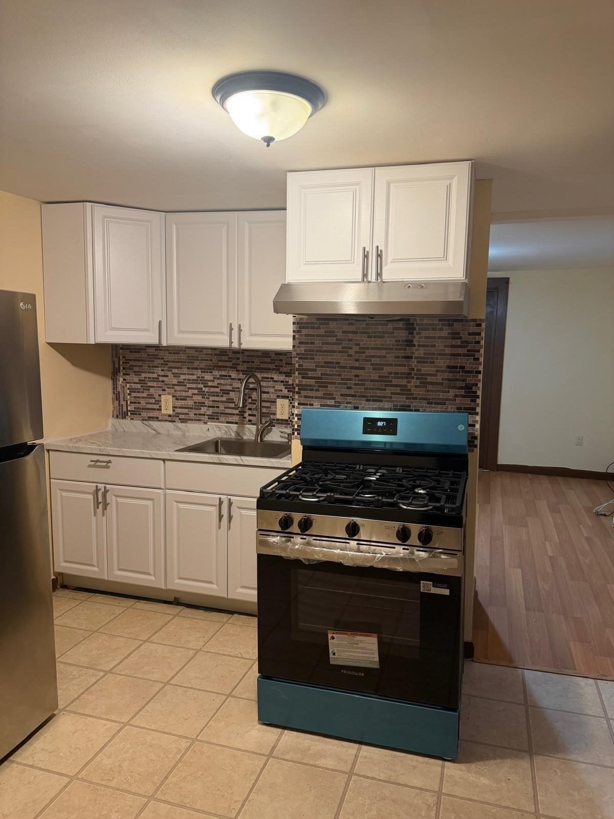 81 Bellevue # B Property Photo 1