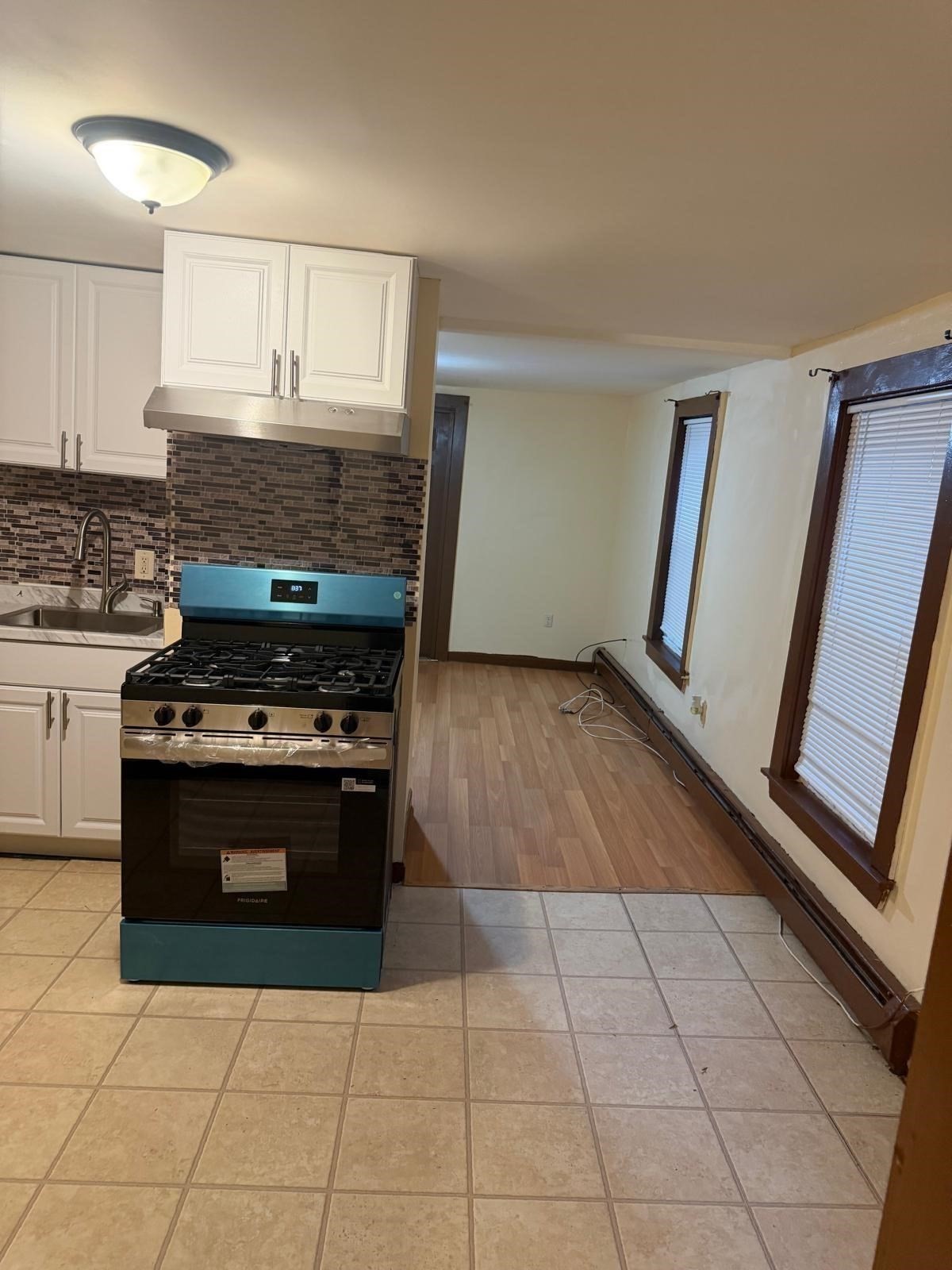 81 Bellevue # B Property Photo 6