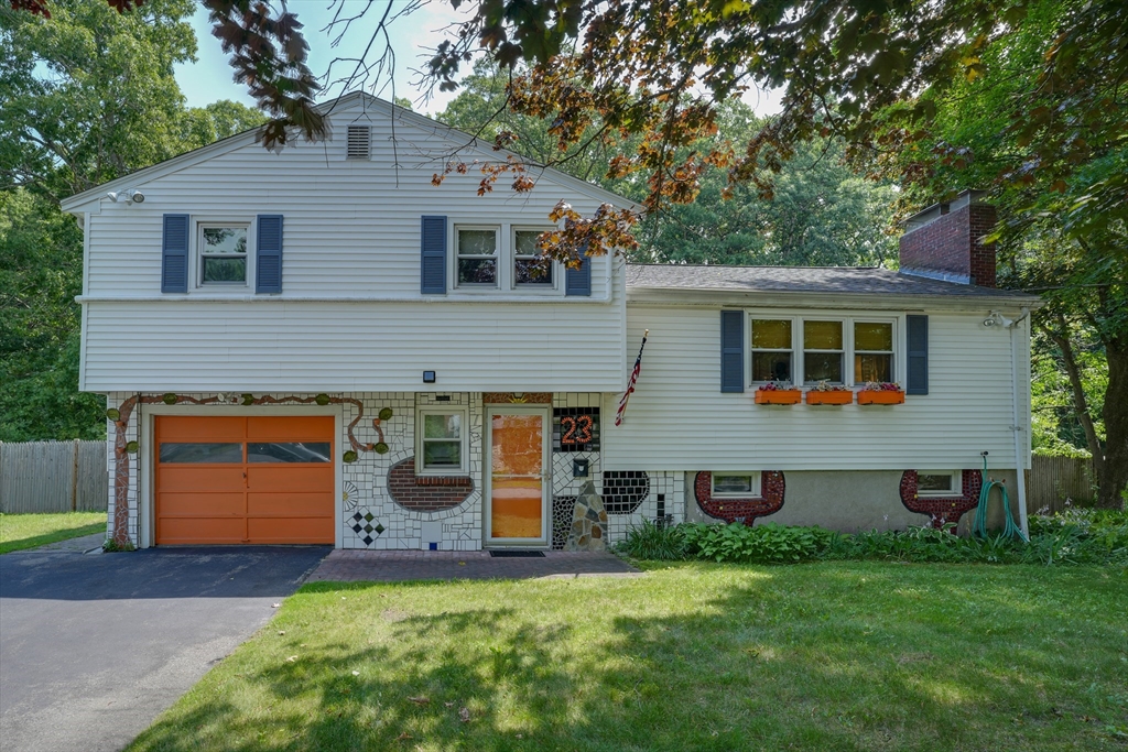 23 Laurel Dr. Property Photo 1