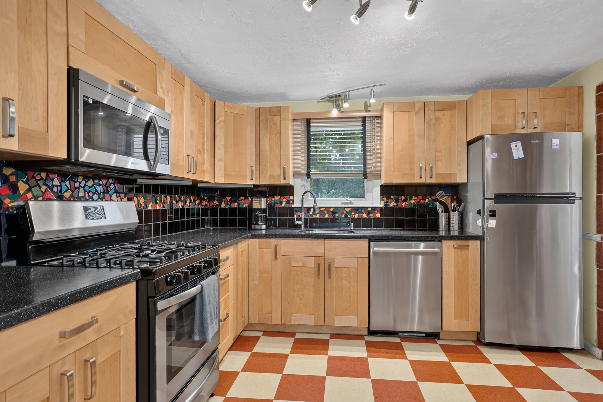 23 Laurel Dr. Property Photo 9