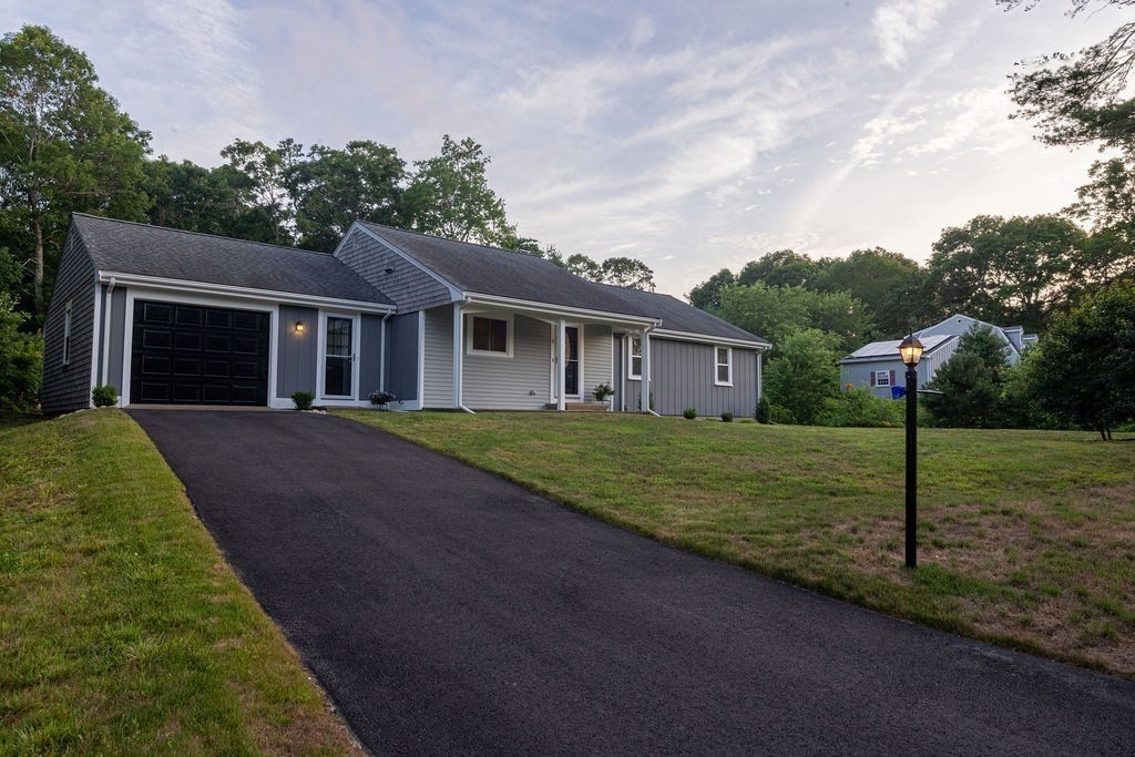 6 Hilltop Dr Property Photo 4