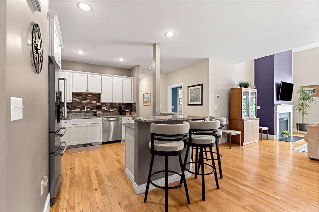 100 Kirkbride # 109 Property Photo 11