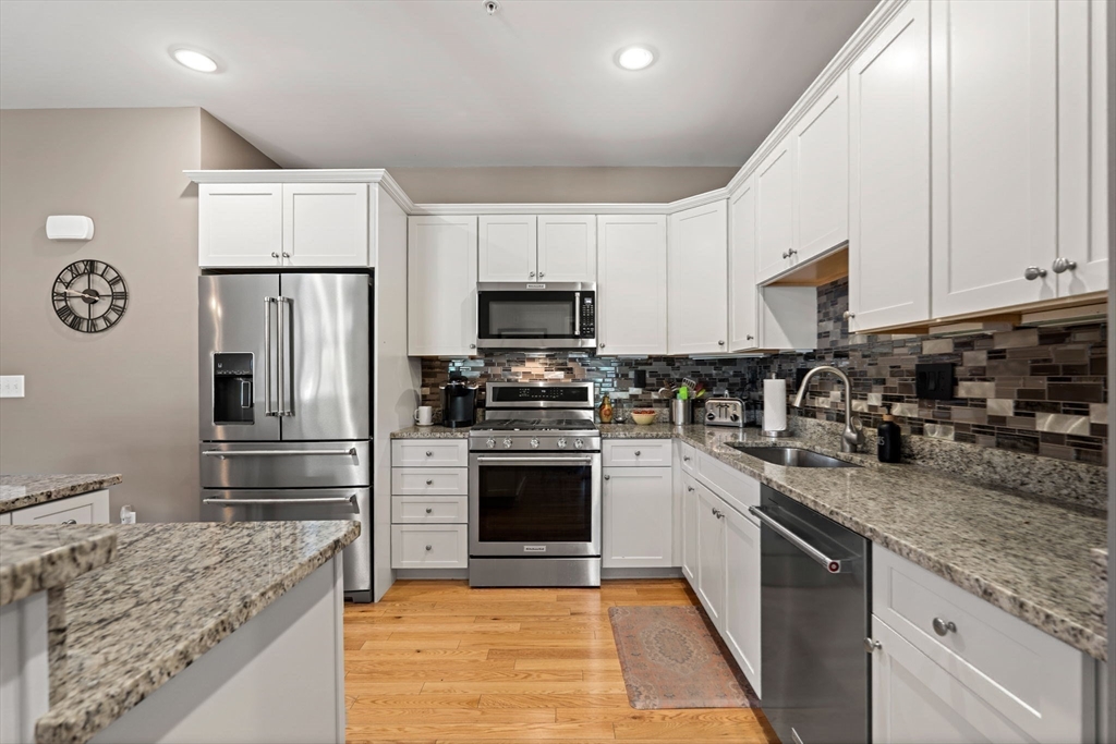 100 Kirkbride # 109 Property Photo 13
