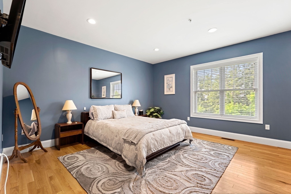 100 Kirkbride # 109 Property Photo 16