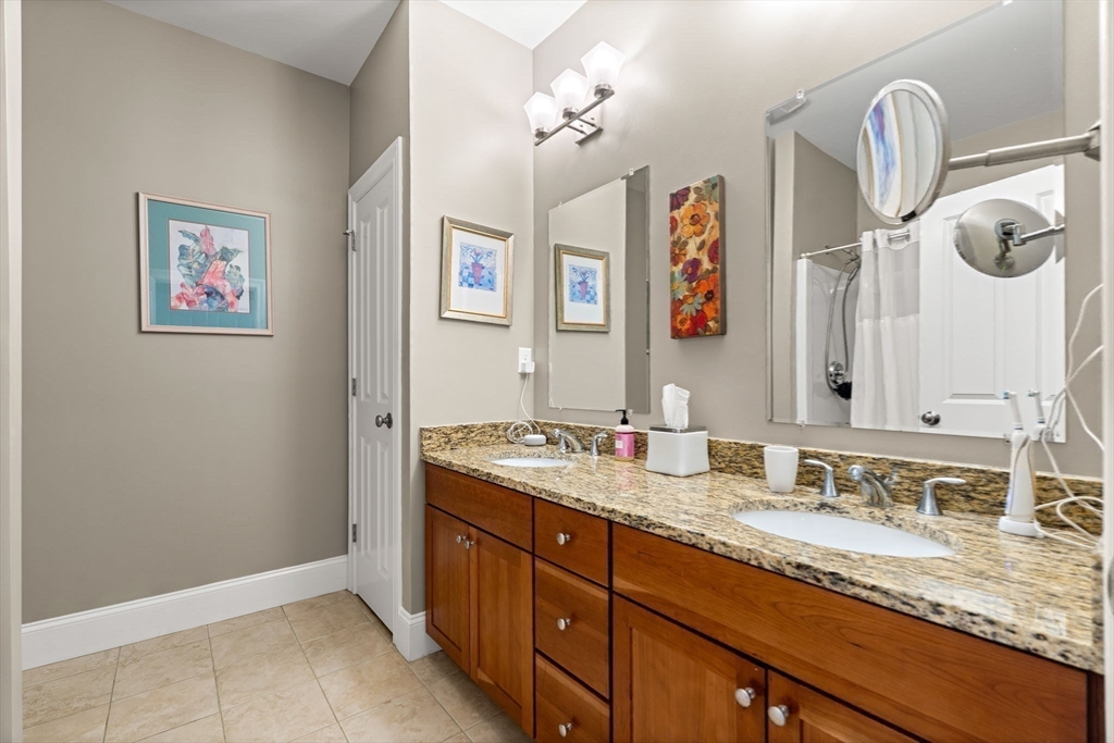 100 Kirkbride # 109 Property Photo 19
