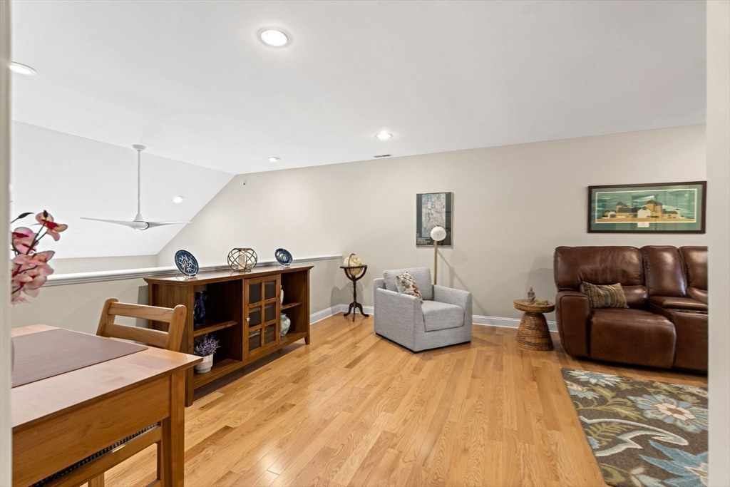 100 Kirkbride # 109 Property Photo 24