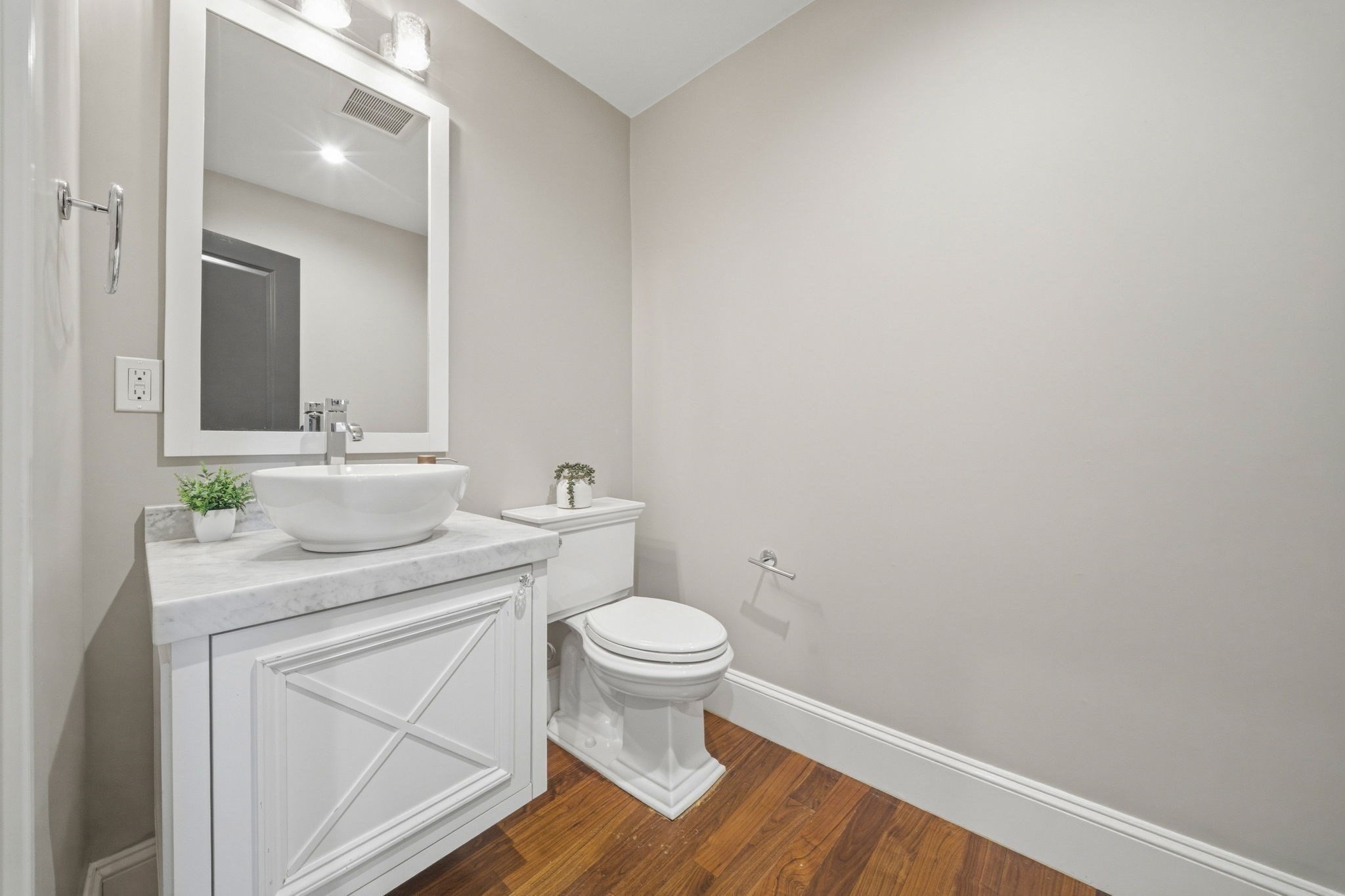 324 Tappan Ph Property Photo 13