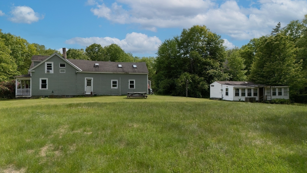 60 Robbins Rd Property Photo 5
