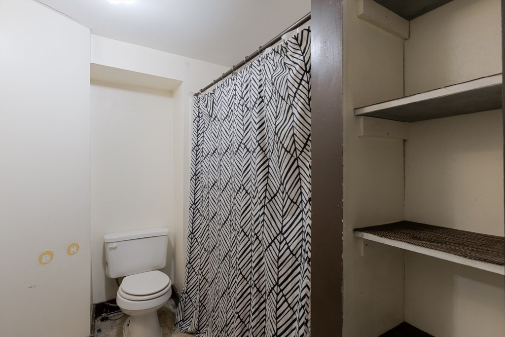 60 Robbins Rd Property Photo 18