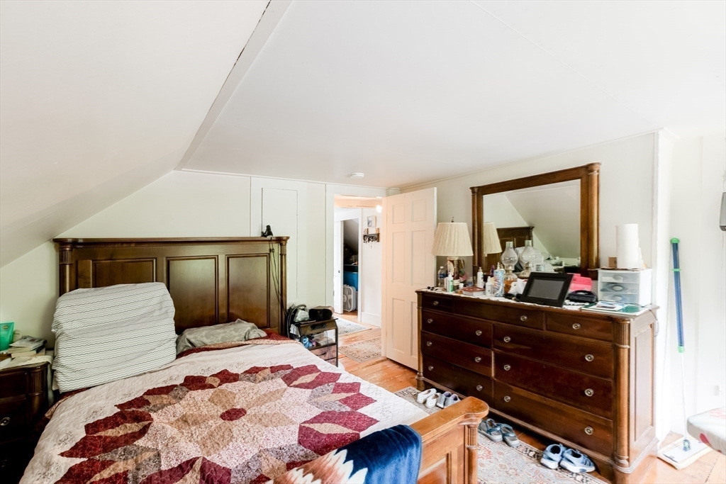 60 Robbins Rd Property Photo 24