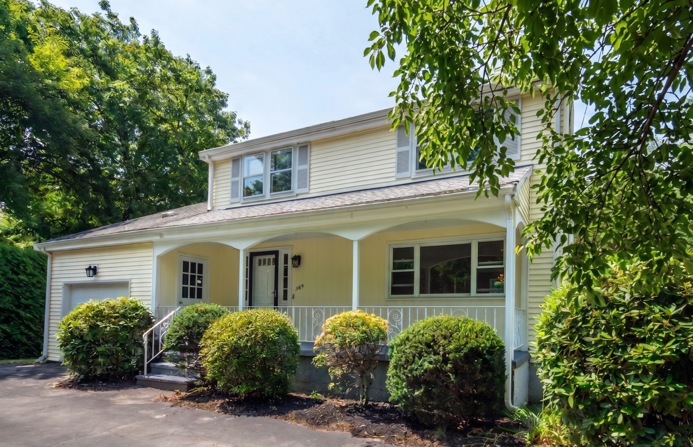 369 Dedham Ave Property Photo 1