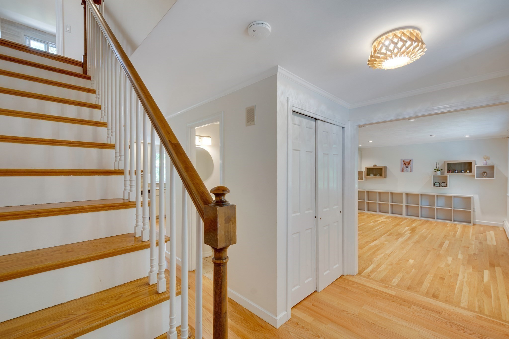 369 Dedham Ave Property Photo 4
