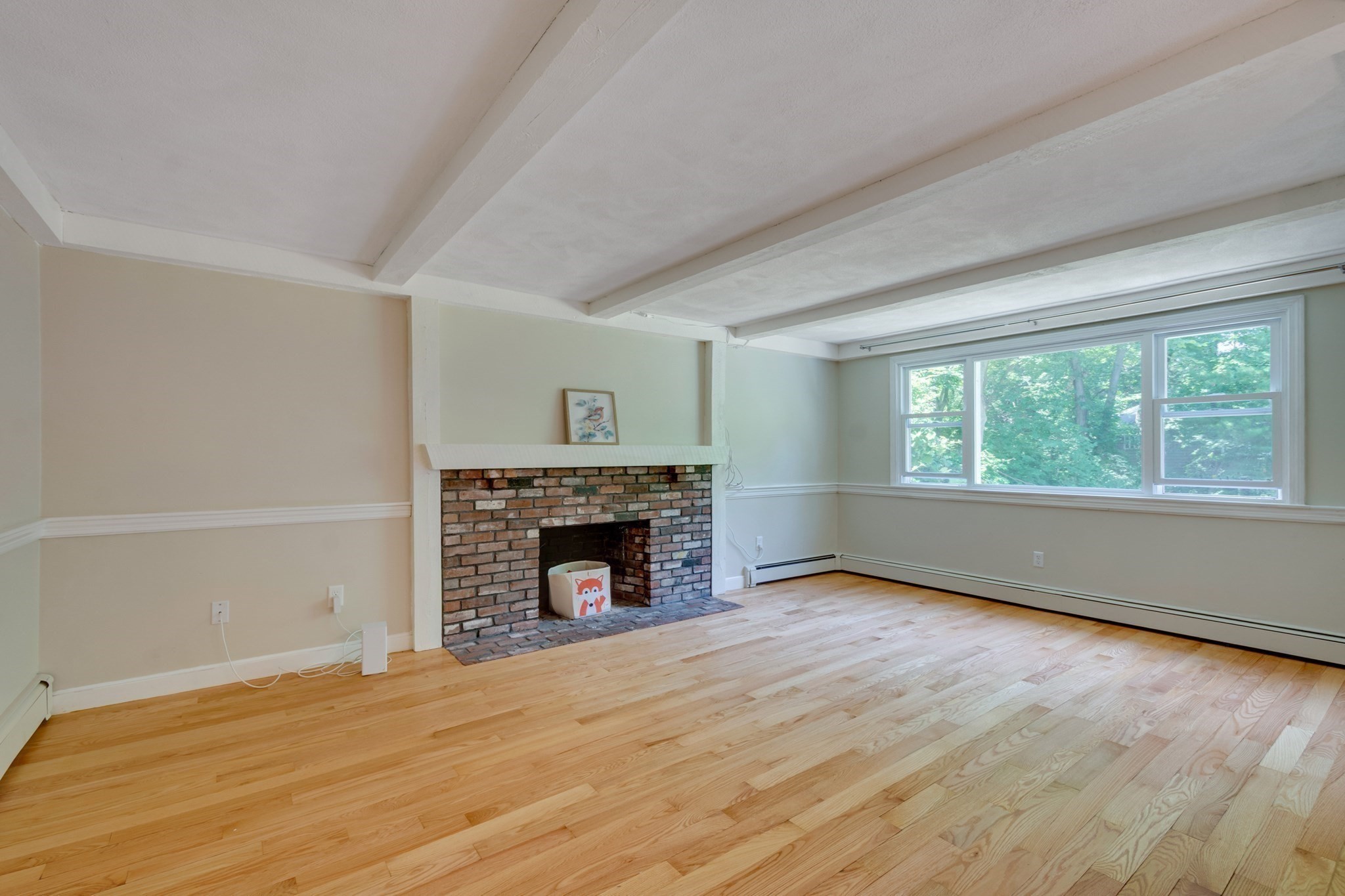 369 Dedham Ave Property Photo 8