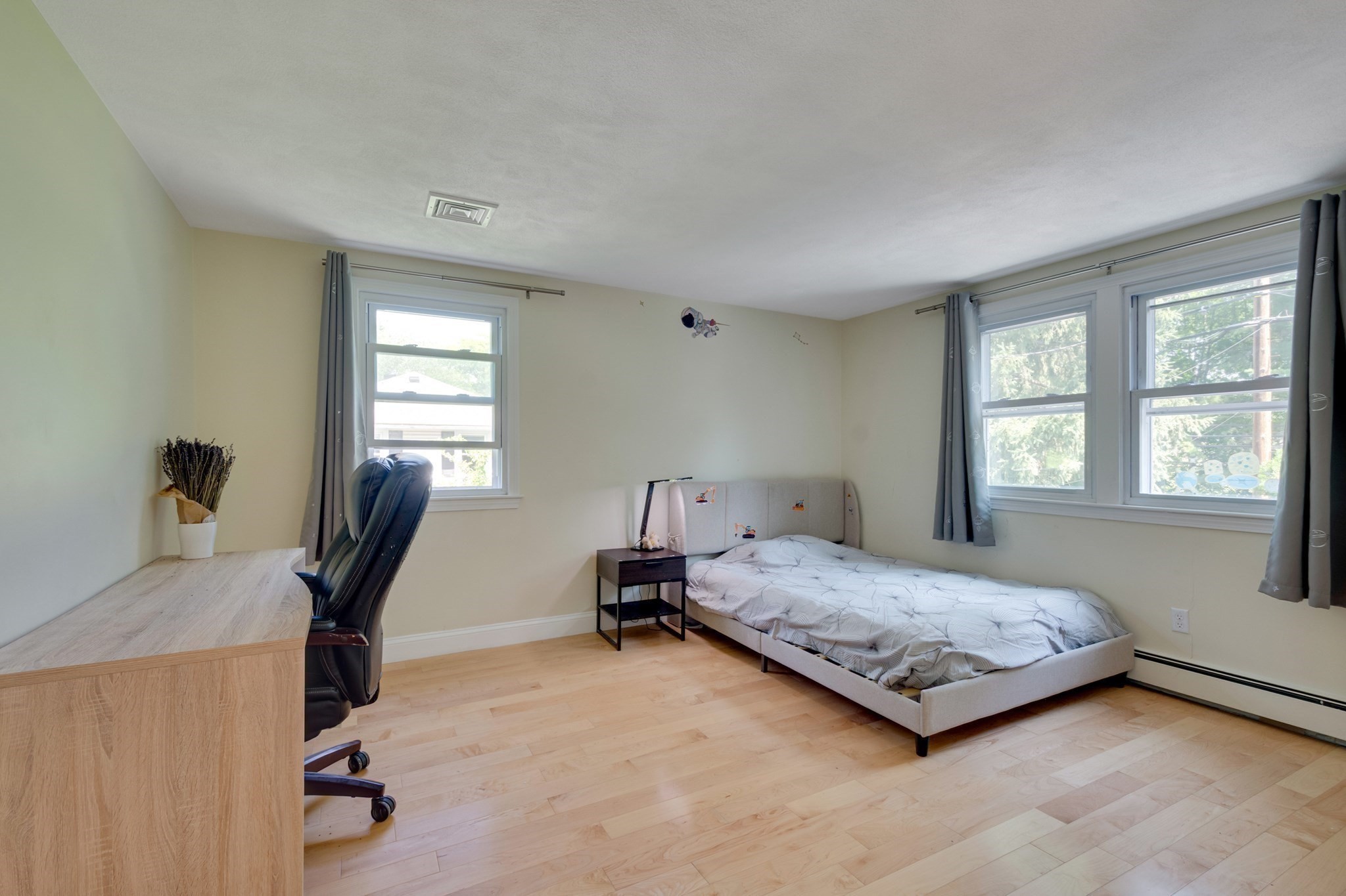 369 Dedham Ave Property Photo 13
