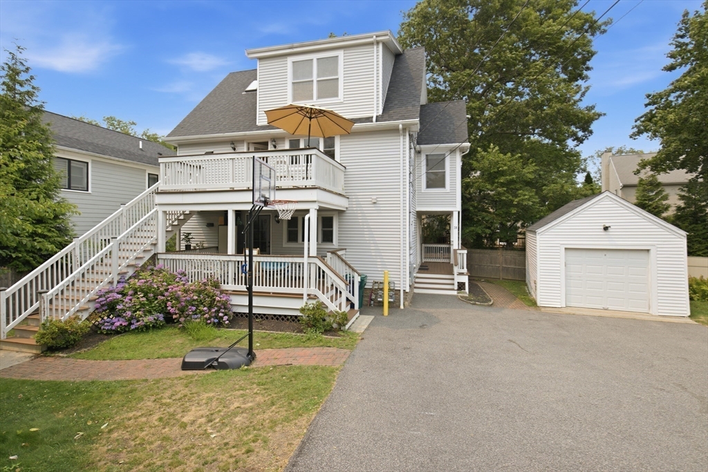 28 Beecher Pl # B Property Photo 1