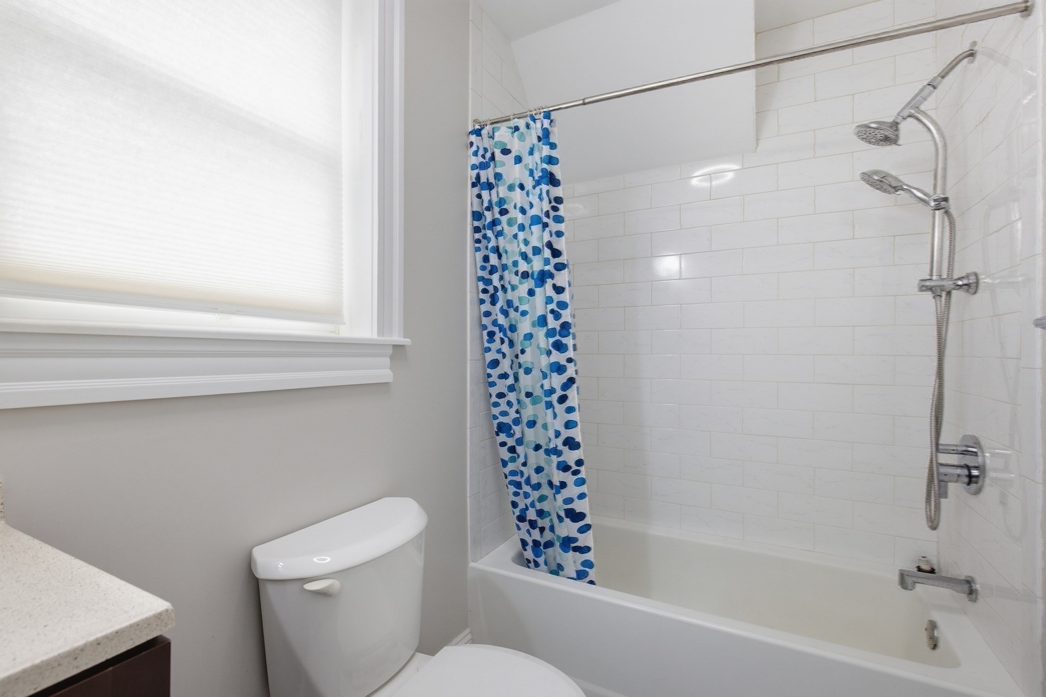 28 Beecher Pl # B Property Photo 15