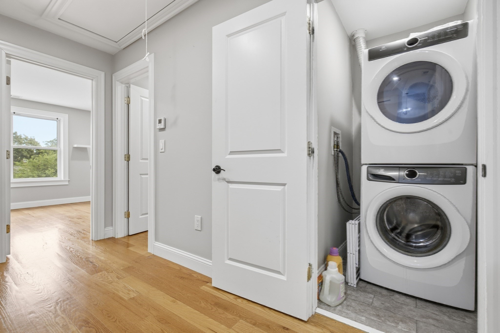 28 Beecher Pl # B Property Photo 22