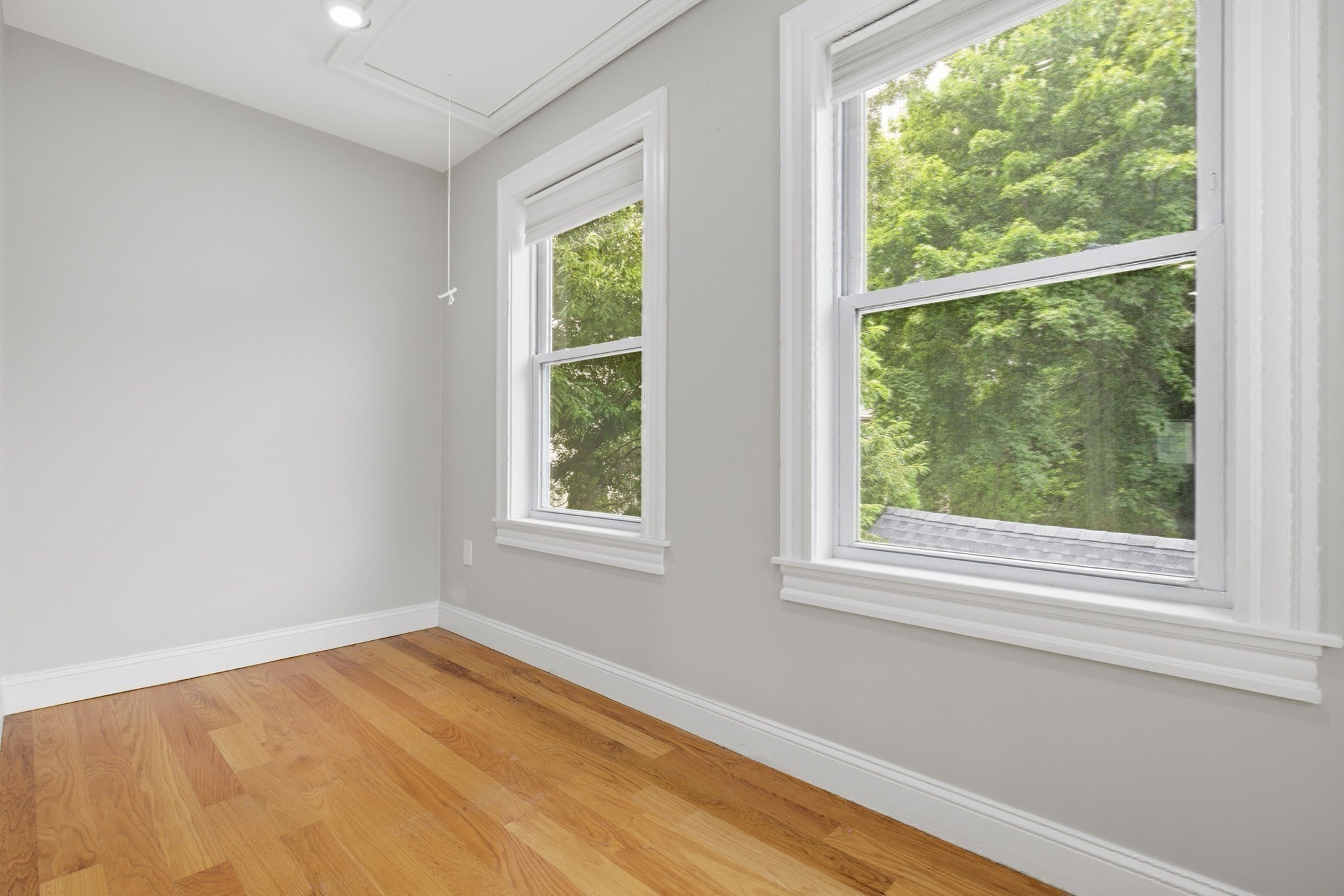 28 Beecher Pl # B Property Photo 23
