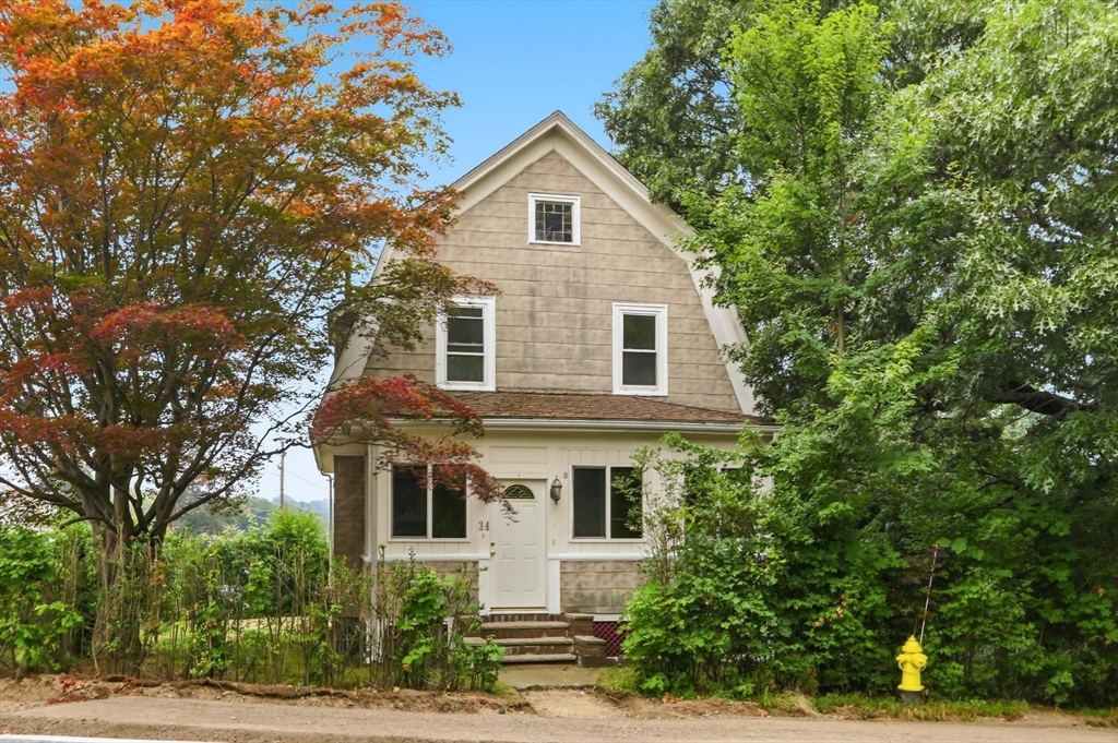 34 Common St Property Photo 1