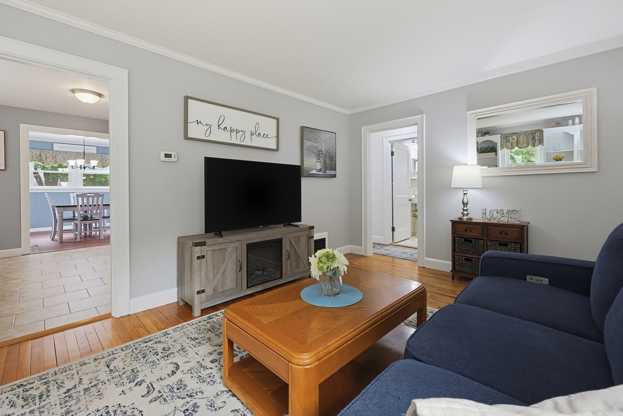 24 Oak St Property Photo 6