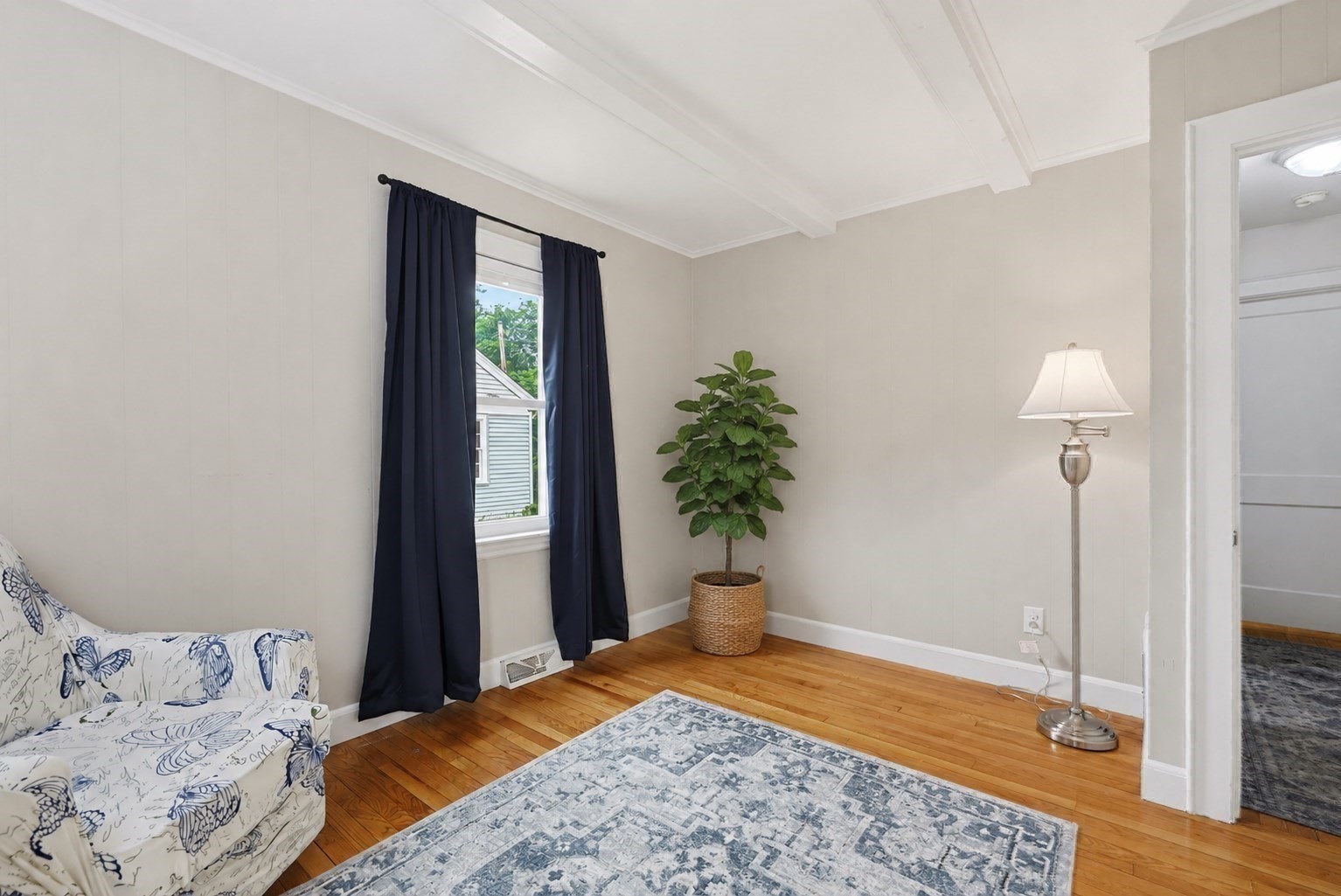 24 Oak St Property Photo 19