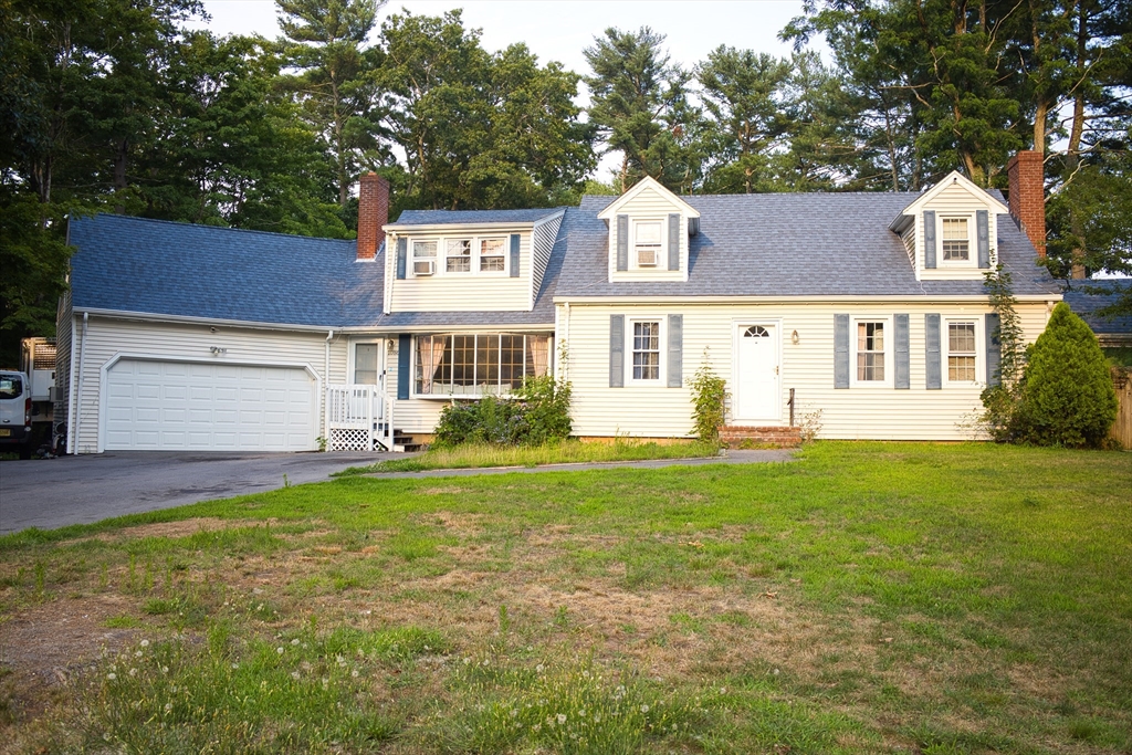 1086 Burt Street Property Photo 1
