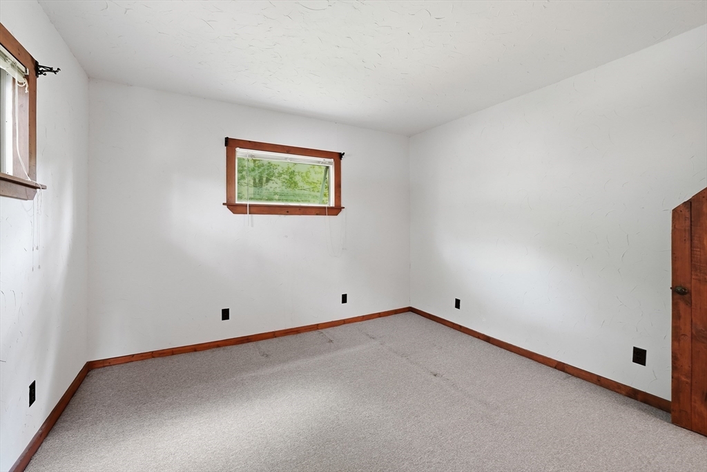 3 Lake Ave Property Photo 22
