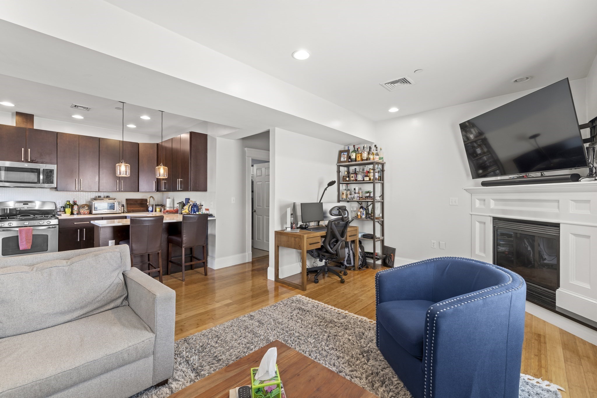 101 Old Harbor St # 3 Property Photo 2