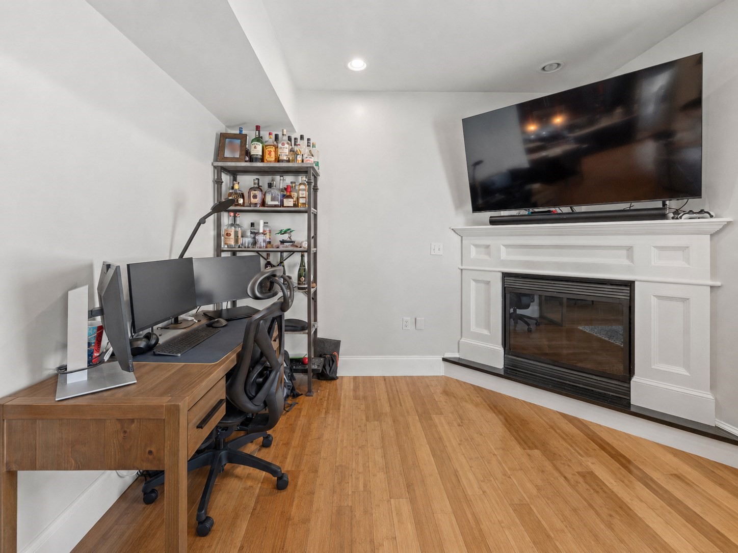 101 Old Harbor St # 3 Property Photo 4