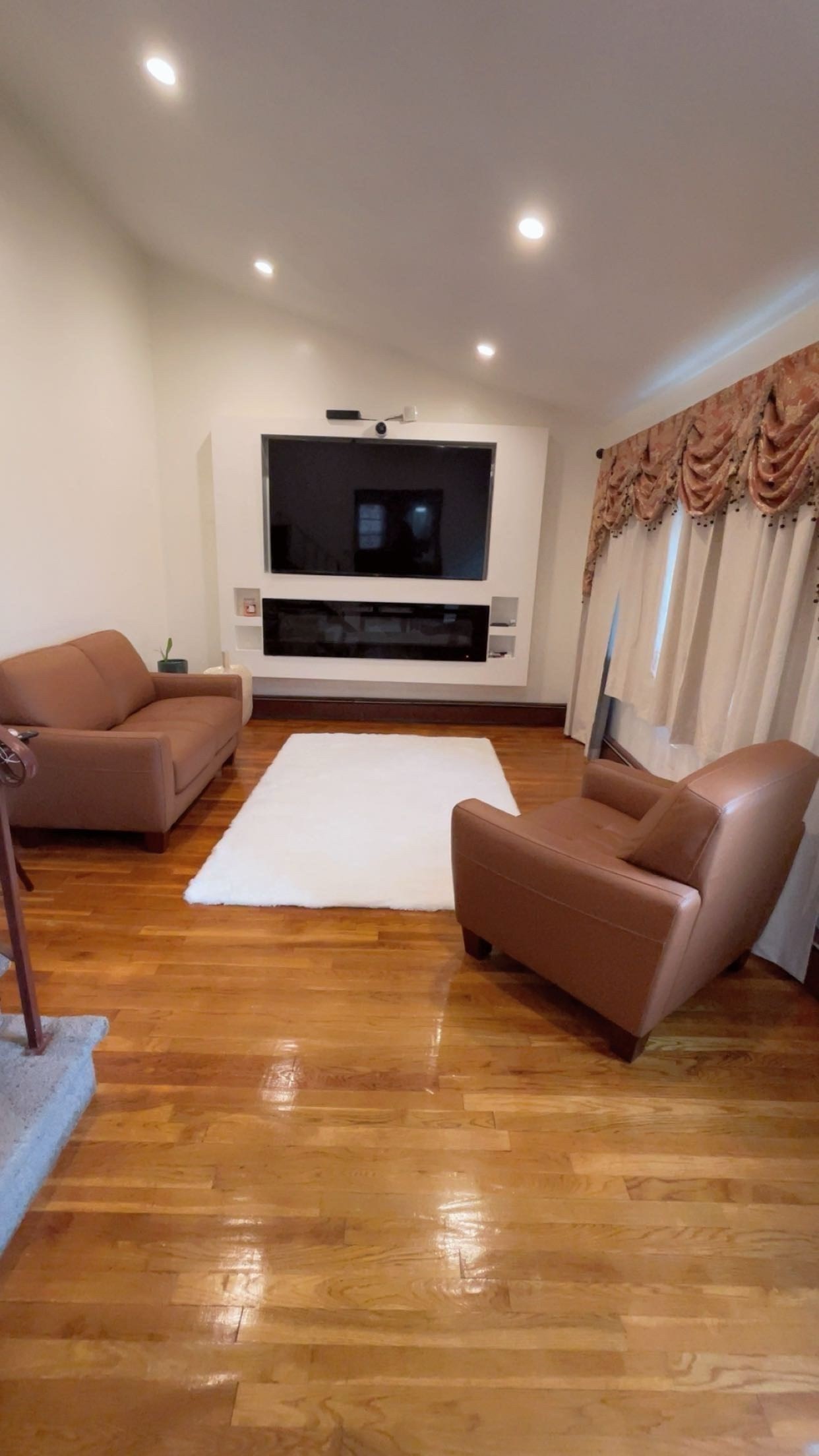 4 Baltic Ave Property Photo 5