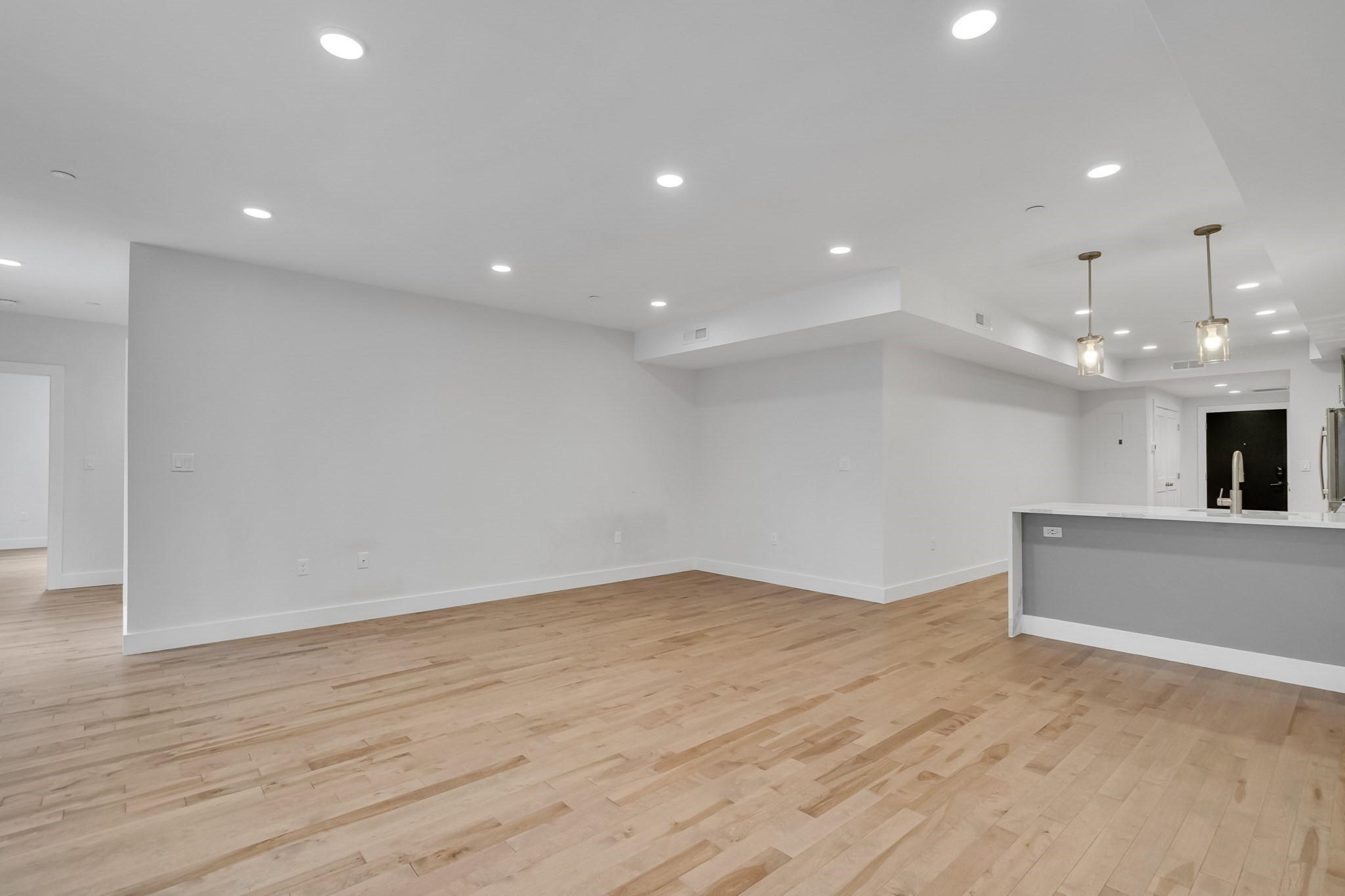 50 Hichborn St # 308 Property Photo 5