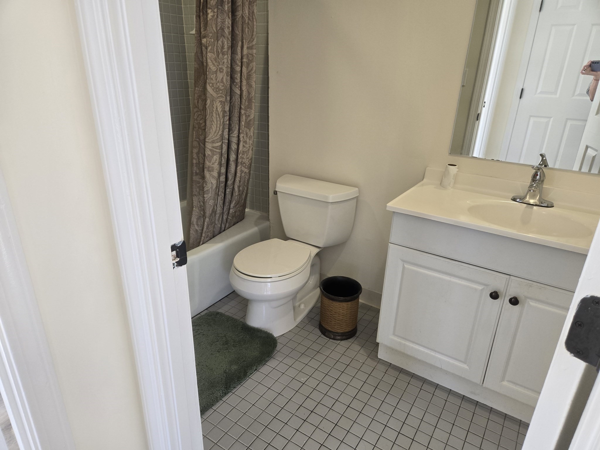 21 Linden St # 320 Property Photo 8