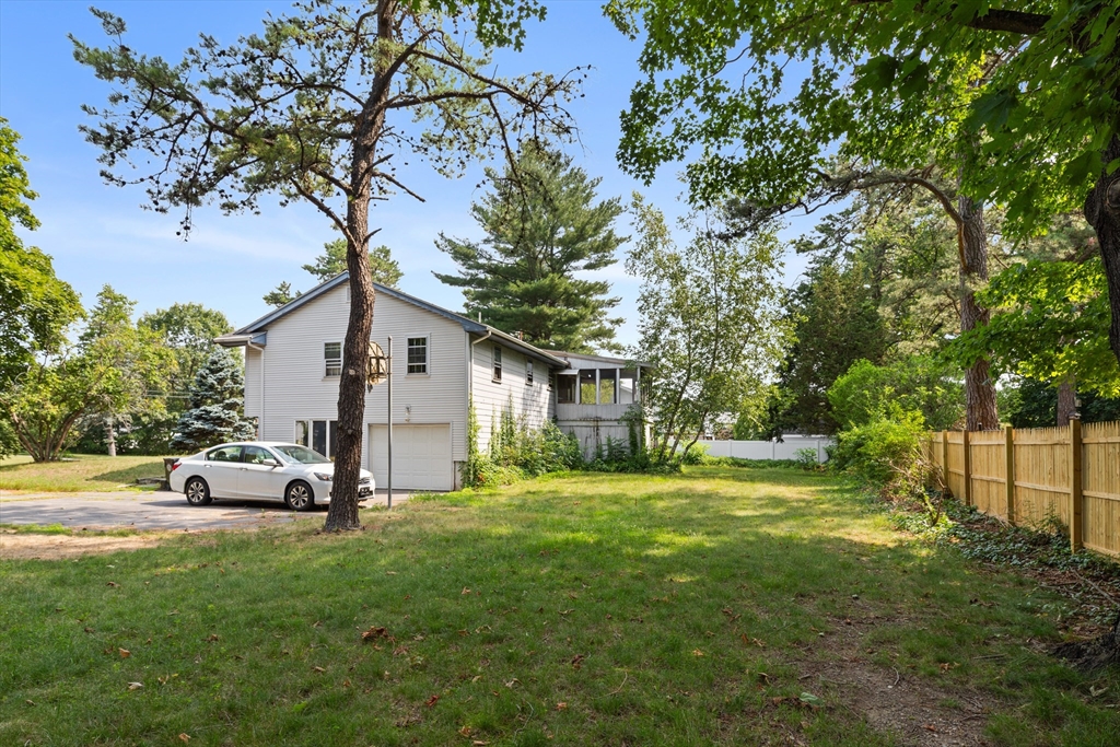 65 Green Dr Property Photo 26