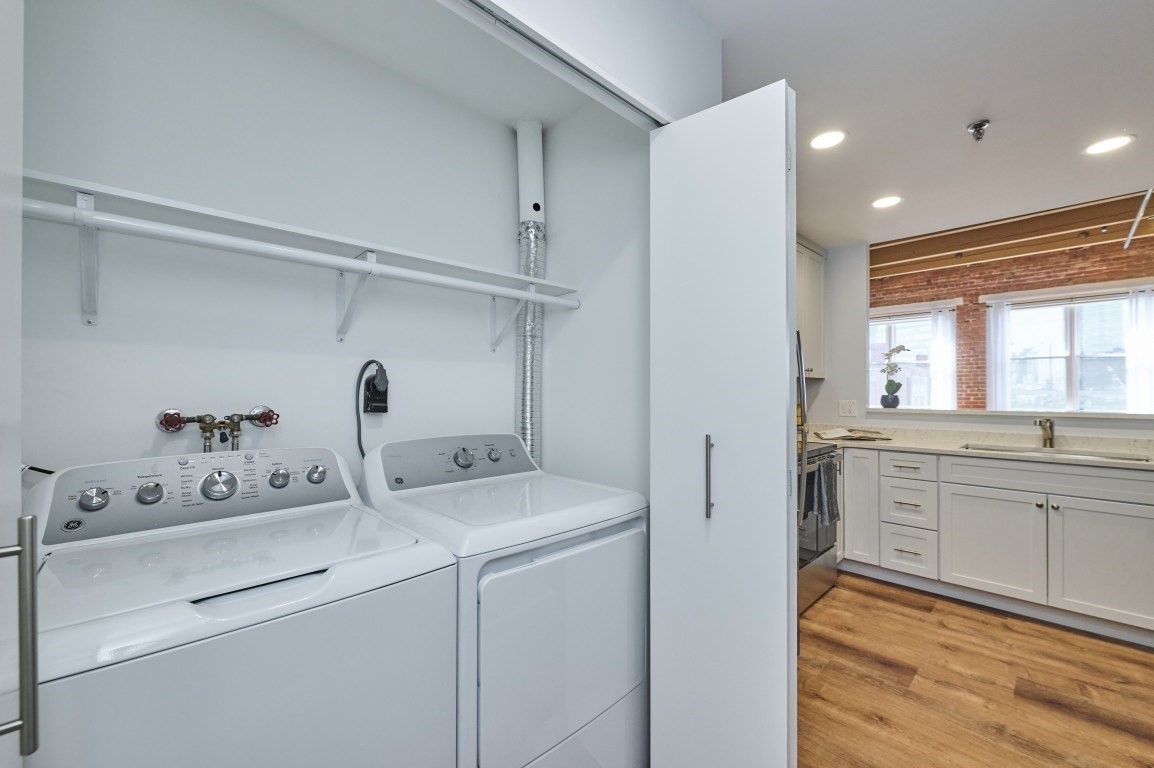 33 Sleeper Street # 603 Property Photo 6
