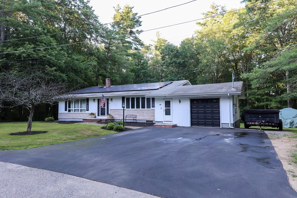 16 Debra Lane Property Photo 2