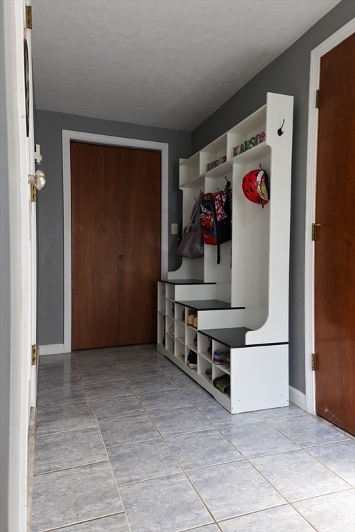 16 Debra Lane Property Photo 12