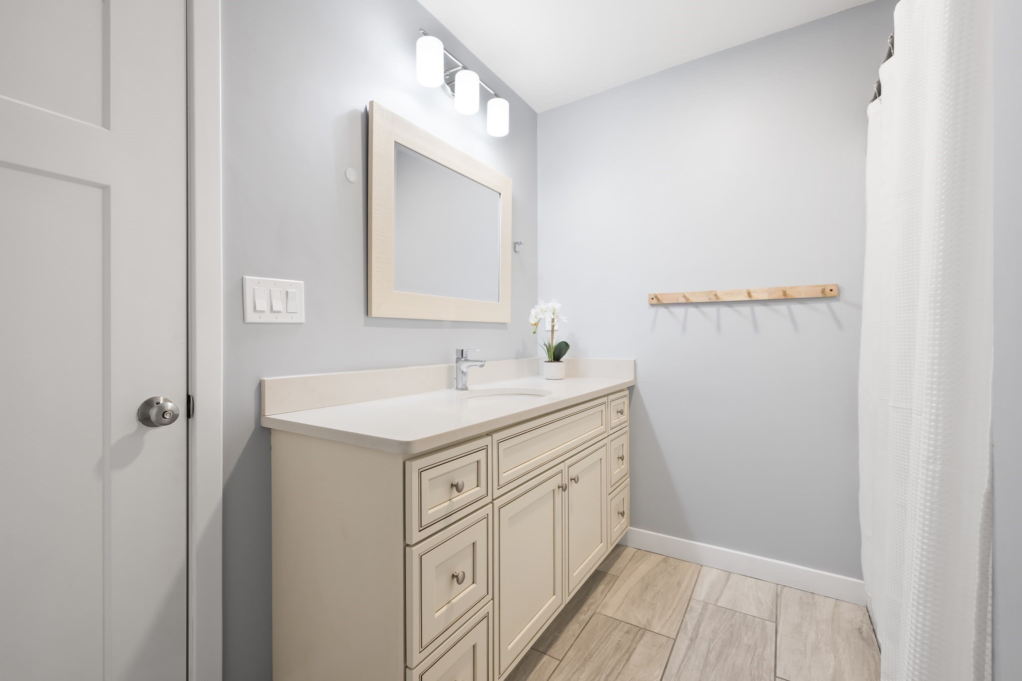 123 Ferry St # 23 Property Photo 13