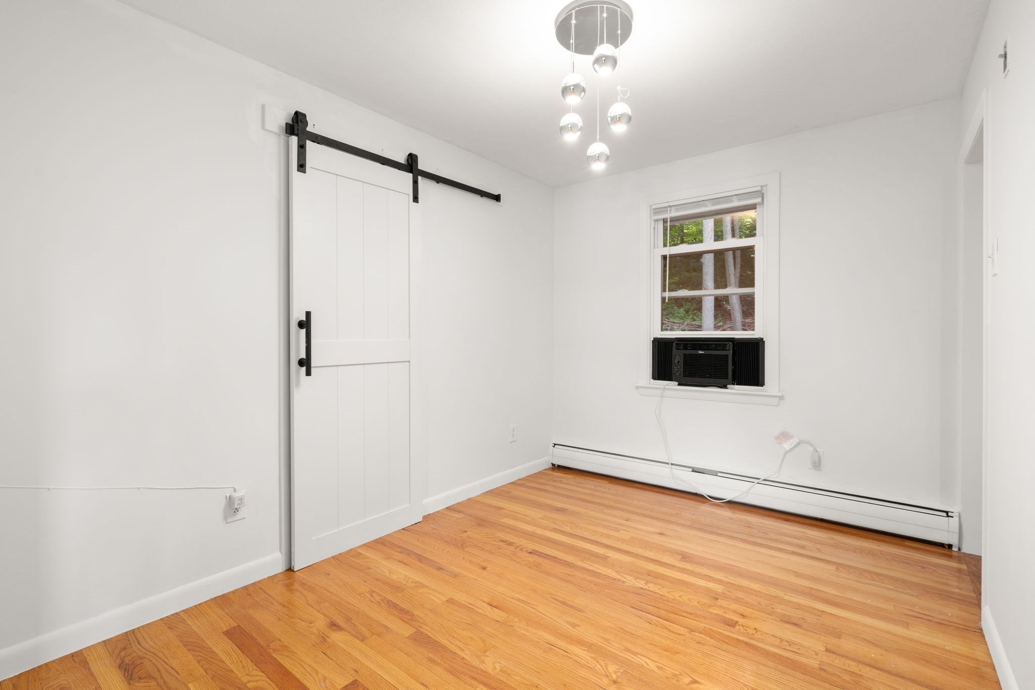 25 Pinedale St Property Photo 10