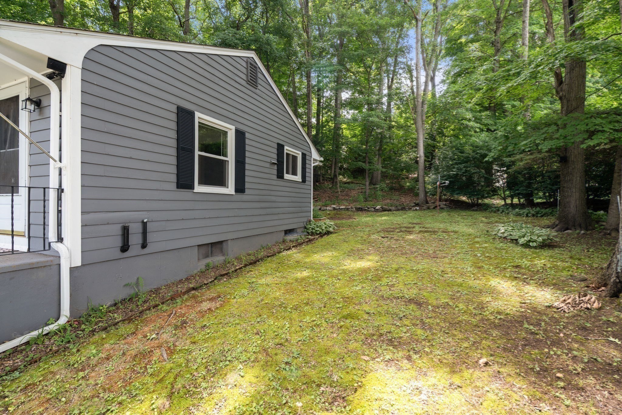 25 Pinedale St Property Photo 22
