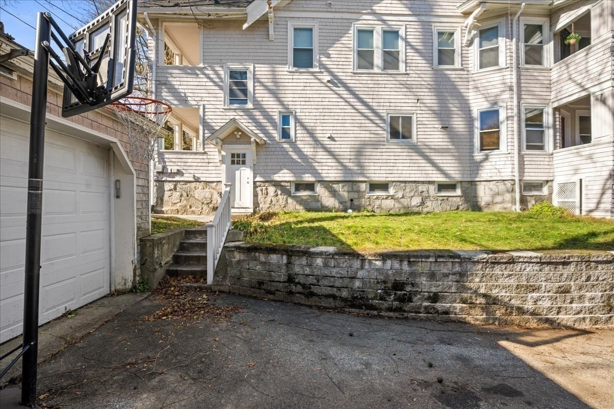 15 Clearview Ave # 2 Property Photo 13
