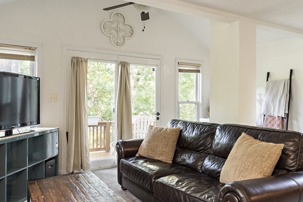 36 Elm Rd. Property Photo 9