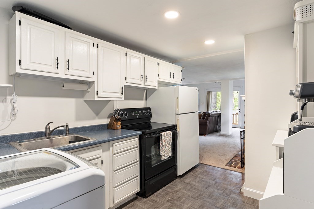 36 Elm Rd. Property Photo 12