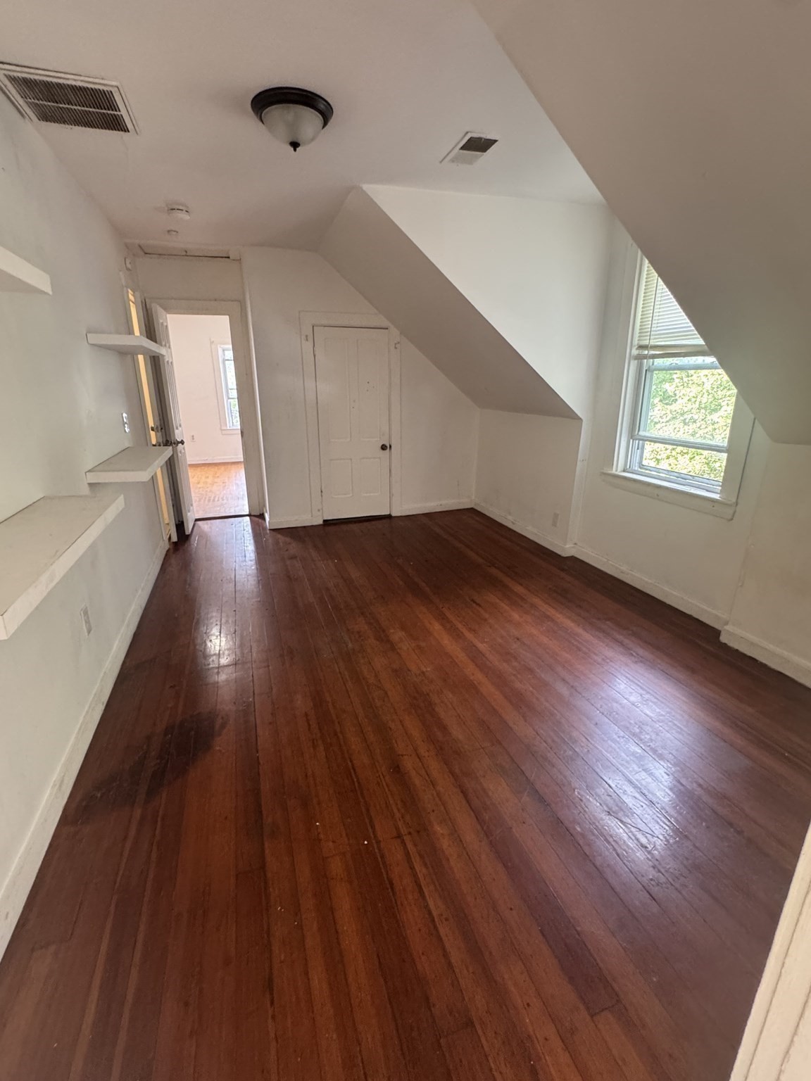 140 Clifton Ave Property Photo 16