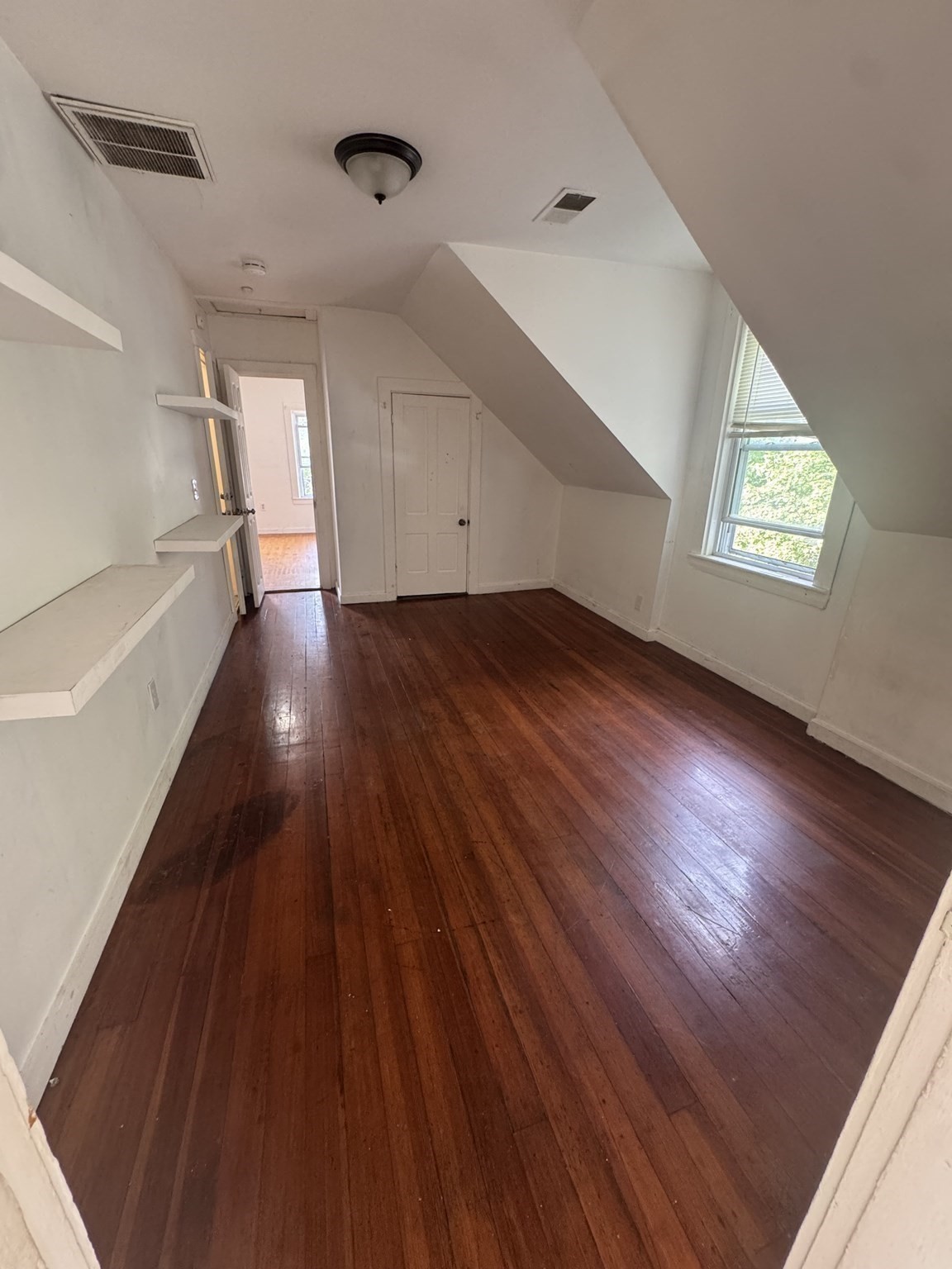 140 Clifton Ave Property Photo 18