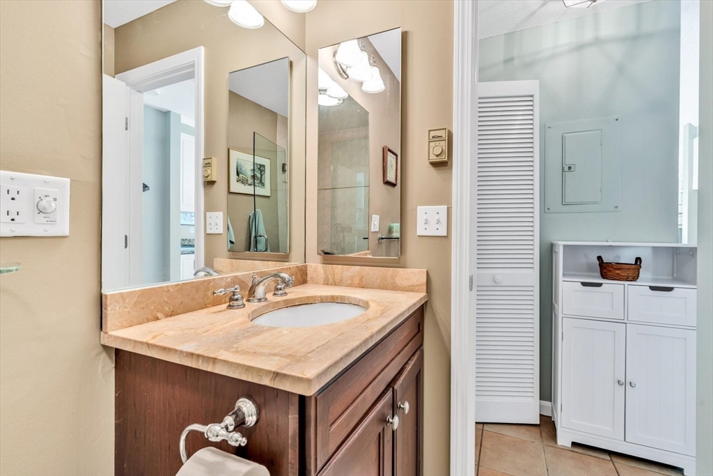 58 Billington Ln # 58 Property Photo 14